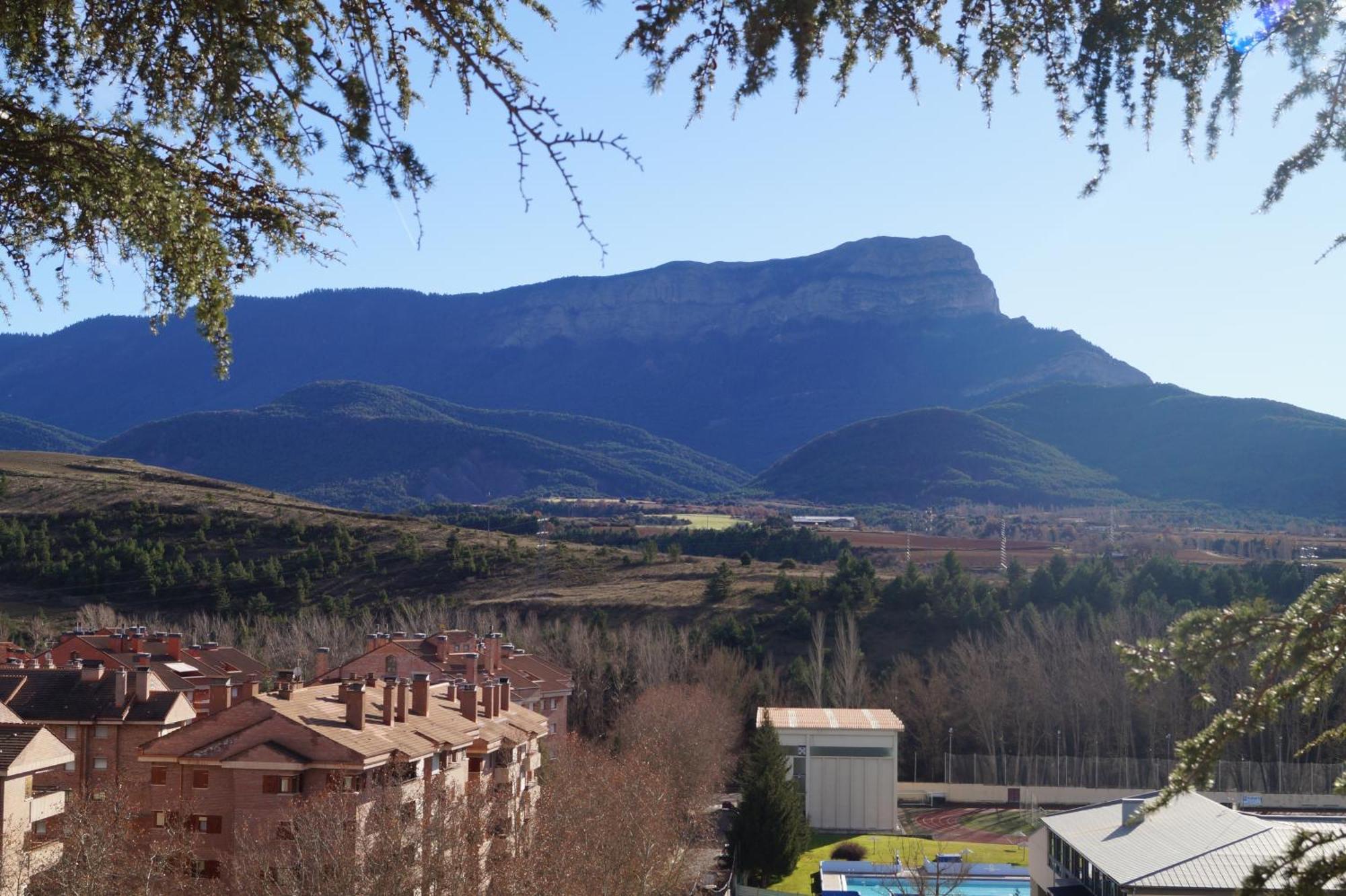 Casa Aspe Jaca Apartment Exterior photo